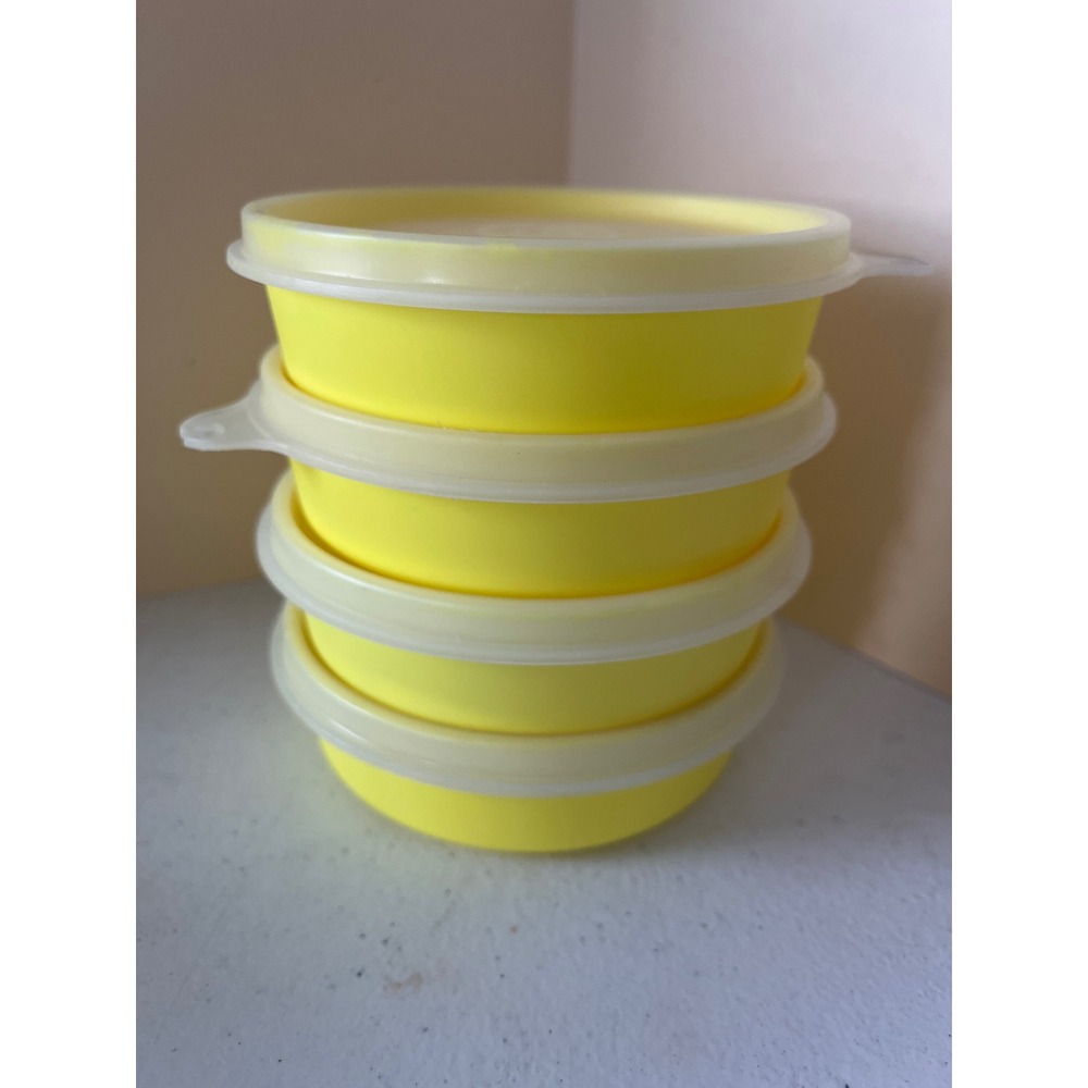 Vintage Tupperware Little Wonders Yellow Snack Bowls 1286-12 Set of 4 with Lids